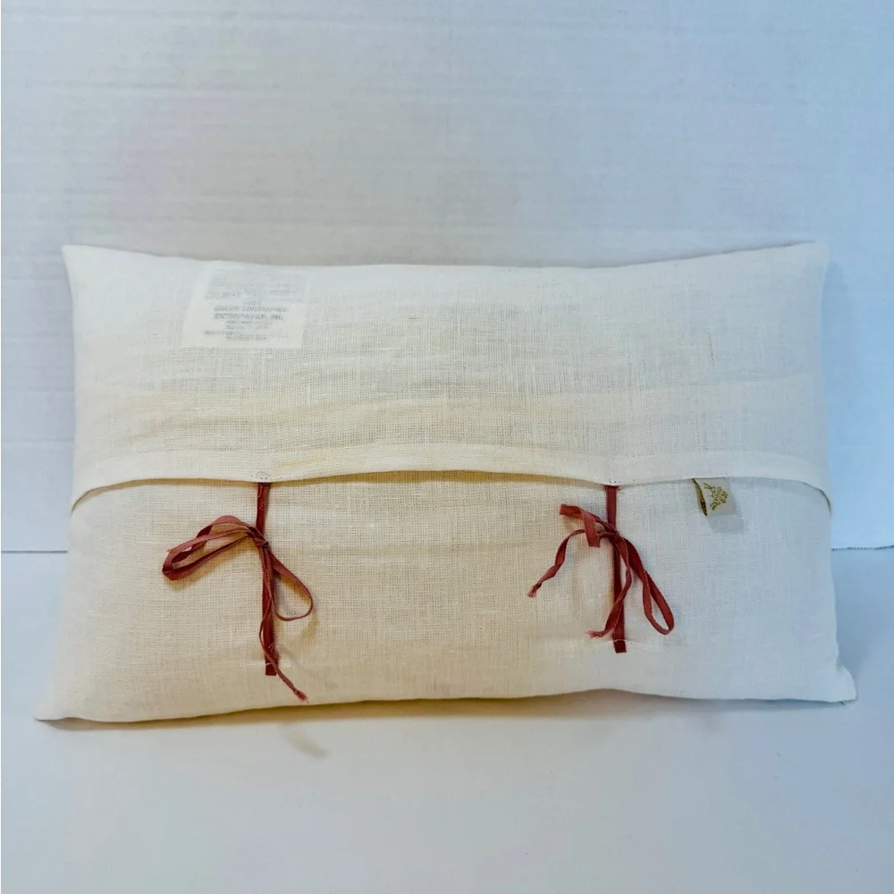 'JE T'AIME' Decorative Pillow - Picture 2 of 4